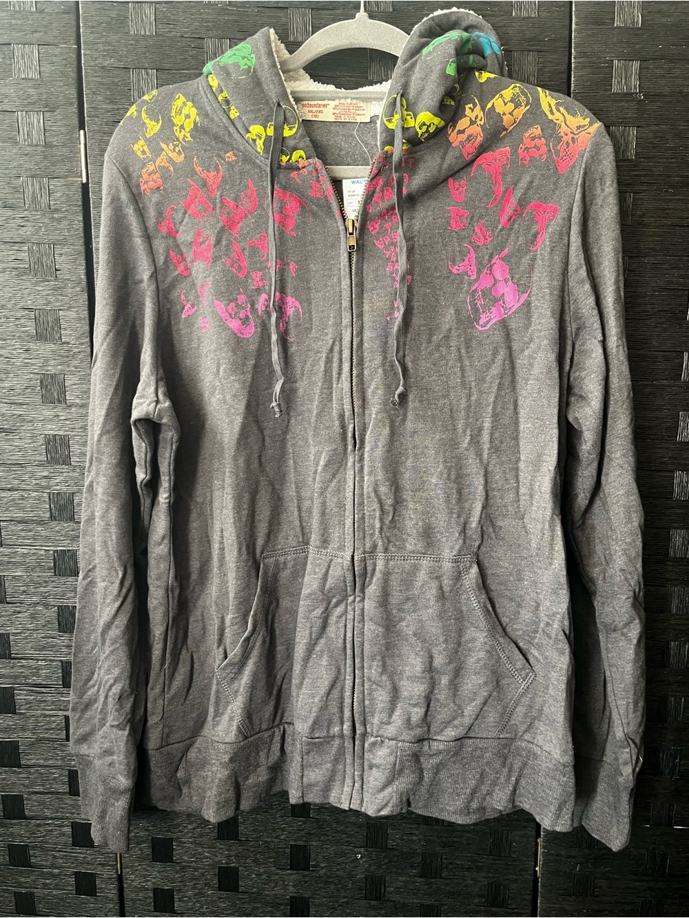 No Boundaries Sherpa lined hood zip up hoodie skulls graffiti-style Size XXL